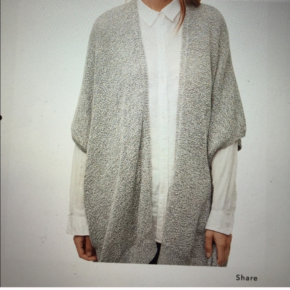 Grey lovely sweater cardigan  with short sleeves